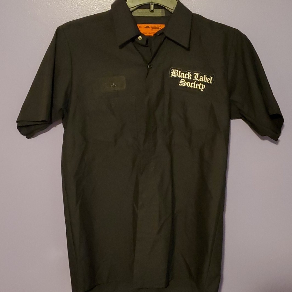 Black button down short sleeve work,band shirt